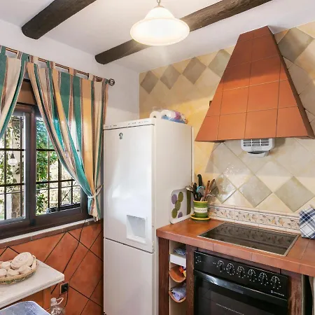 Holiday home Tranquil In With Private Swimming Pool *